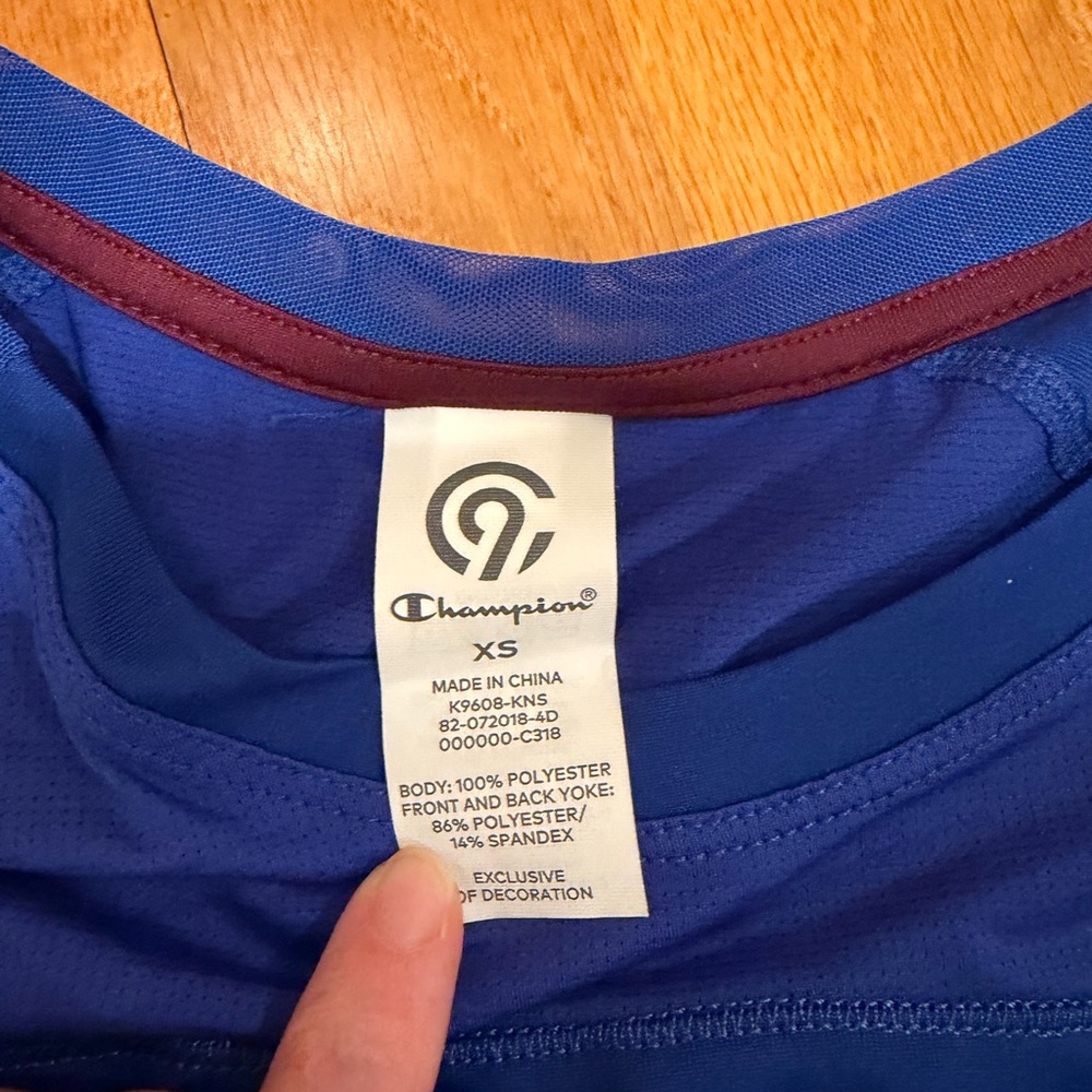 NWT Women’s athletic long sleeve - Picture 4 of 5